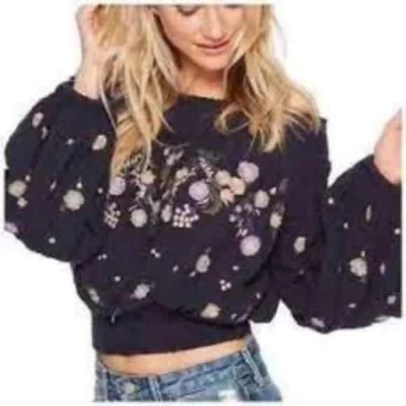 HOST Pick 🎉Free People Saachi Smocked Off-shoulder Embroidered Floral Sleeve Top - Picture 3 of 11